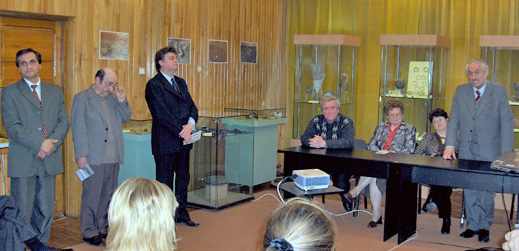 Imagine de la vernisajul expozi�iei Situl arheologic Poiana - Piroboridava